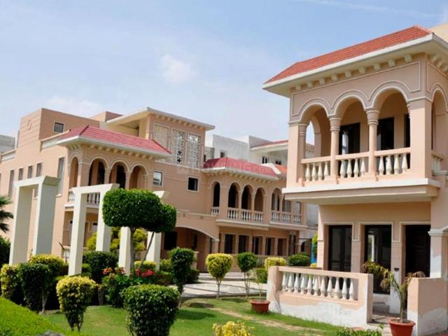3.5 BHK Villa in Noida Extension for resale Greater Noida. The reference number is 20542134