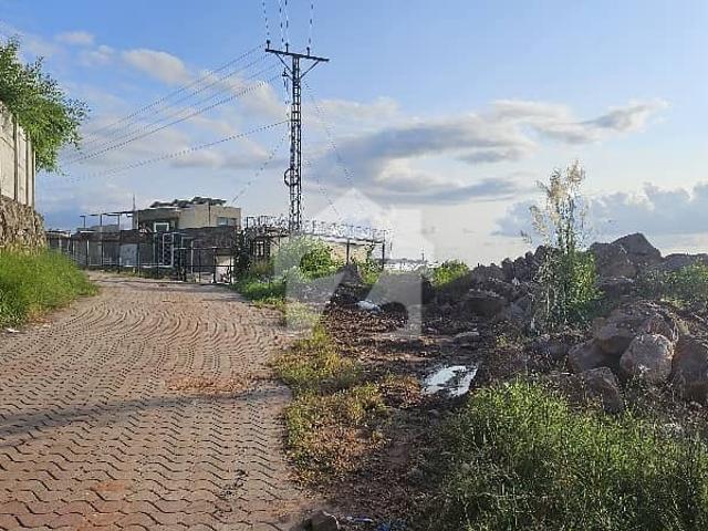 3.5 Kanal Plot For Sale On Kasuri Road Near Imran Khan Chowk Bani gala
