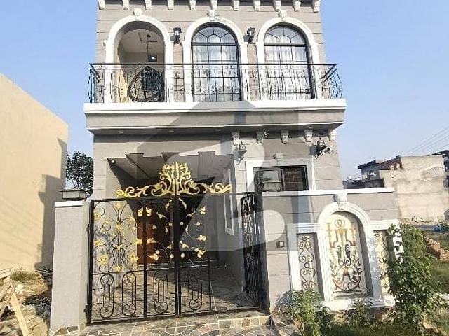 3.5 Marla Facing Park House Available For Sale Prime Location Solid Construction All Facilities Available Here