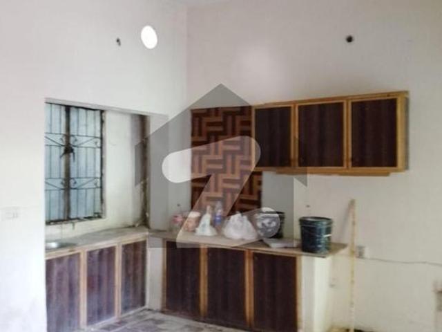 3.5 Marla Well maintained house for Small Family near LUMS & DHA Punjab Small Industries Colony