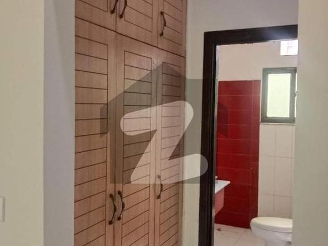 3.5 Marla House Near To Park Commercial And Mosque Paragon City