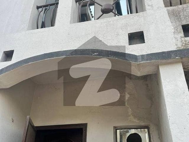 3.5 Marla House With Gas For Sale