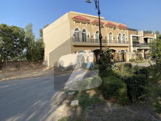 3.5 Marla Prime Location 50ft Road