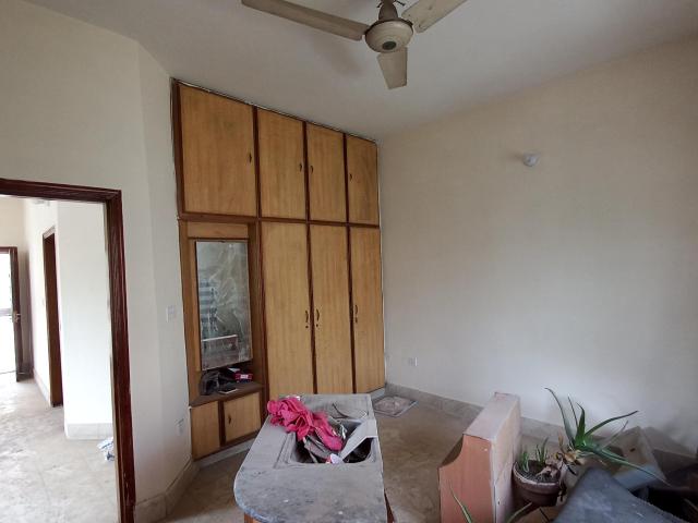 3.5 Marla Upper portion for Rent