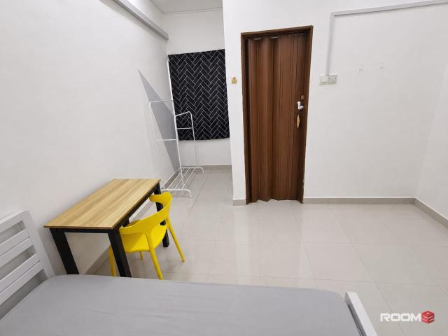 3 5 Mins To SS2 Food Street | Female Room For Rent @ SS2 PJ ✨