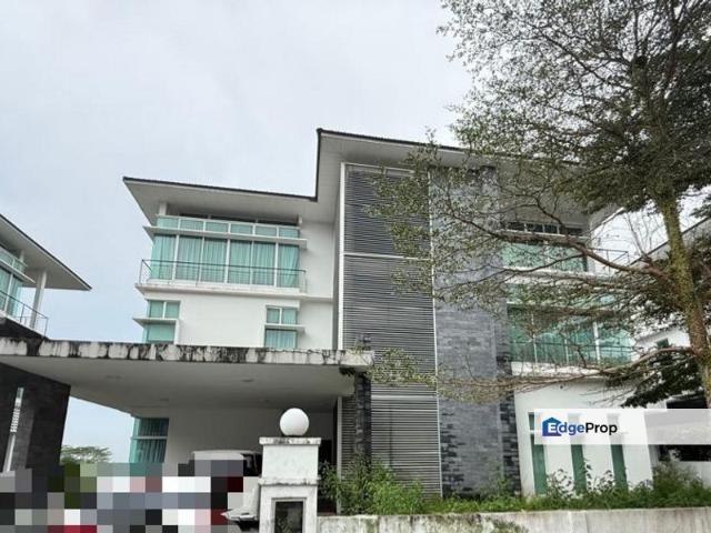 3.5 Storey Bungalow Jb Town For Sale