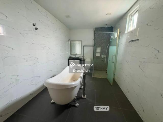 3.5 Storey Shoplot with Hotel Business @ Taman Nusa Bestari, Skudai Johor