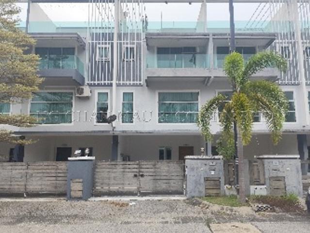 3.5 Storey Terrace House, Intermediate