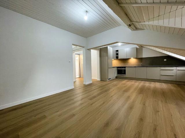 3.5 pcs with stamp 2 steps from the city center