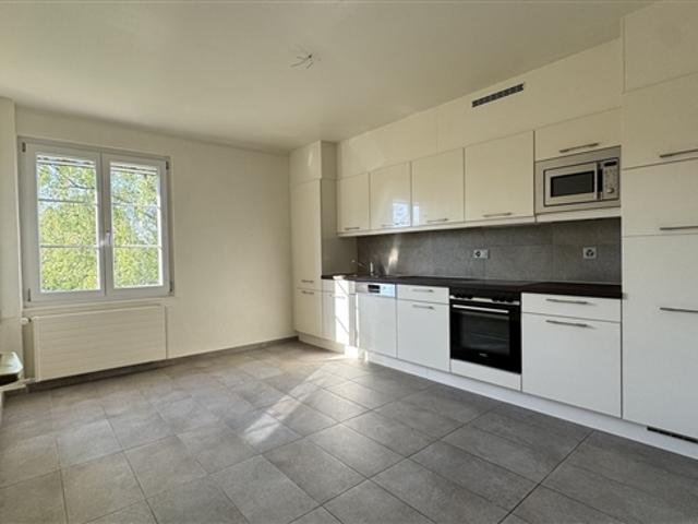 Charmante 3,5 Zimmer Wohnung im Herzen von Villars Ste Croix
