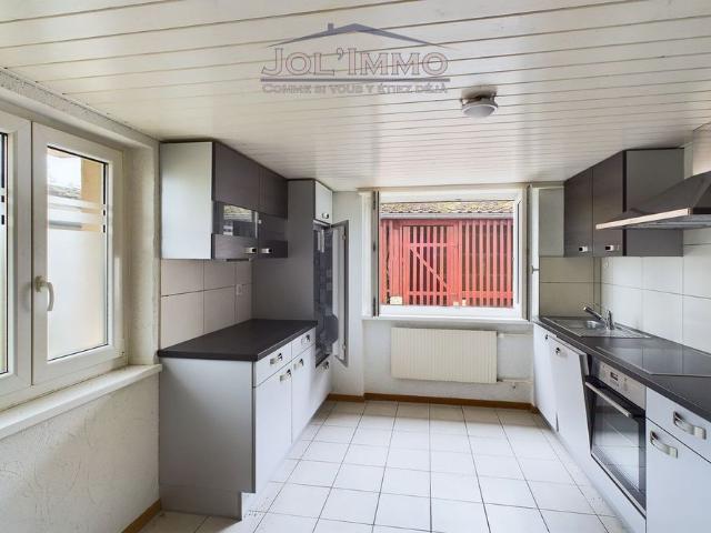 3.5 room apartment on the ground floor with separate entrance