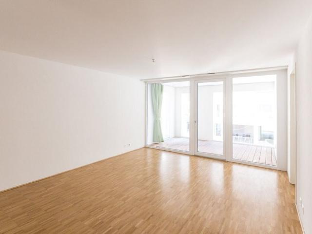 3.5 room apartment on the 3rd floor of about 88.40m2 with loggias