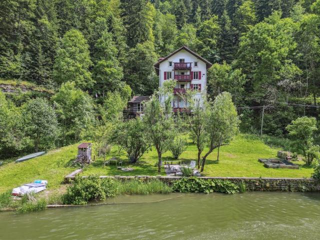 3.5 room apartment, large plot on the banks of the Doubs, bucolic sett | dreamo. Ch
