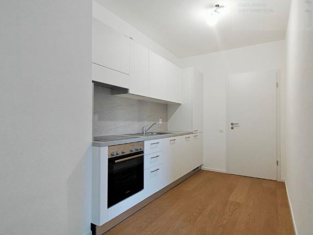 3.5 RENOVATED LOCALS IN THE HEART OF THE CITY