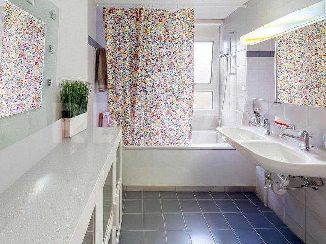 3.5 Zi EWG, ruhige Lage, BJ 1992, WF 103 m², Balkon 12 m², 1 EH P, nahe Luzern, Emmenbrücke Benziwil | dreamo. Ch