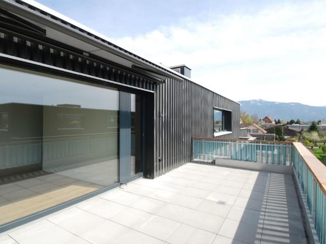 3.5 Zimmer Attika mit grosser Dachterrasse und Aus & Weitsicht!