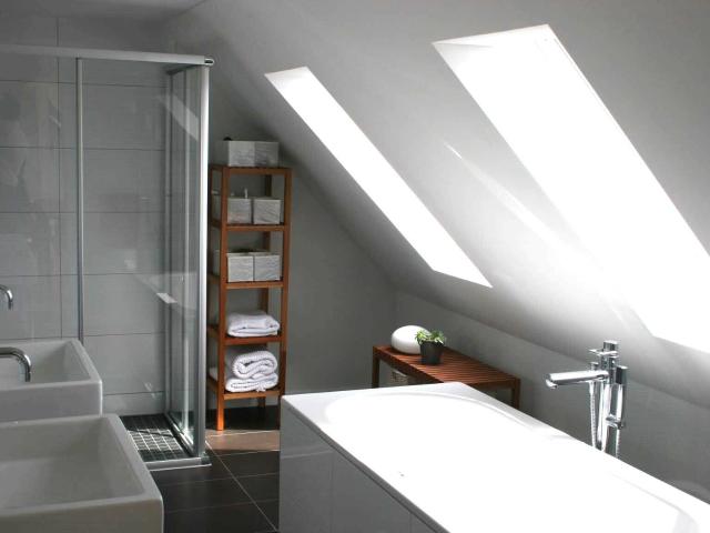 3.5 Zimmer Bijou Dachwohnung in der Neustadt | dreamo. Ch