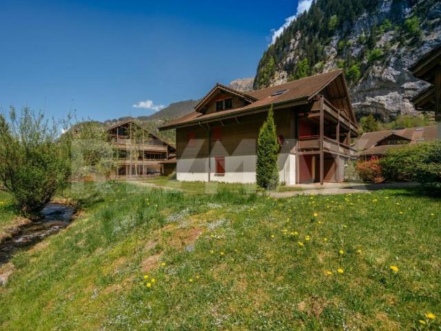 3.5 Zimmer Dachwohnung mit Balkon und Carport in Lauterbrunnen