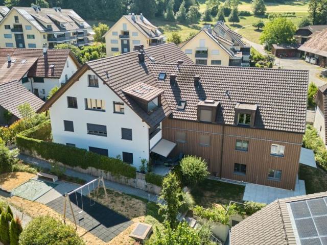 3.5 Zimmer Dachwohnung mit geräumigem Estrich
