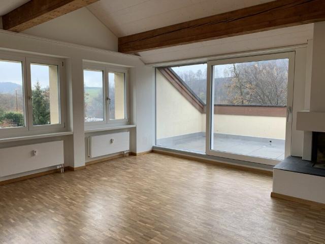 3.5 Zimmer Dachwohnung am Rotsee