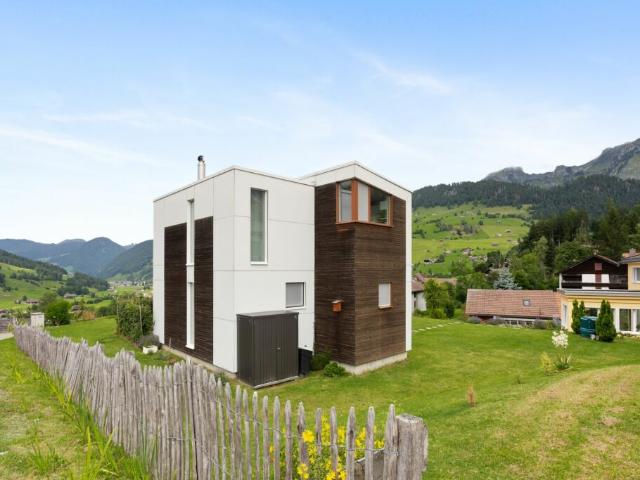 3.5 Zimmer Einfamilienhaus mit unverbaubarer Bergsicht in Unterwasser