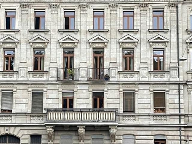 3,5 Zimmer Hochpaterre, 130 m², mit Hinterhof, Belle Epoque läßt grüßen, Anfra.
