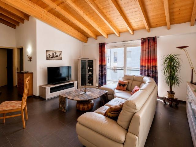 3,5 Zimmer Wohnung – freiliegender Balken