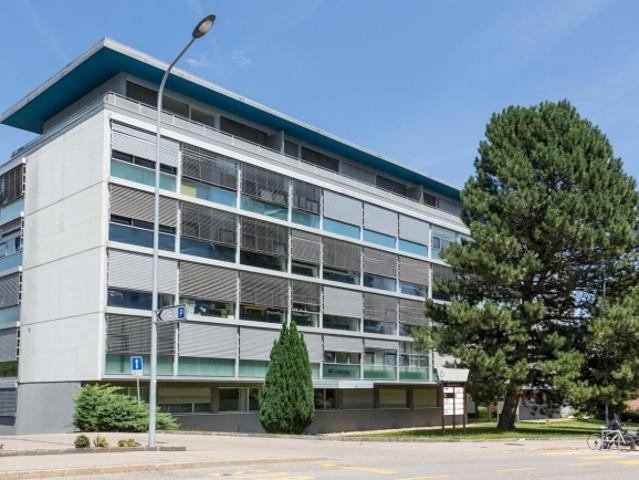 3.5 Zimmer Wohnung im 4. Stock zu vermieten in Freiburg