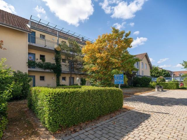 3.5 Zimmer Wohnung in charmanten, altersgerechtem Mehrfamilienhaus