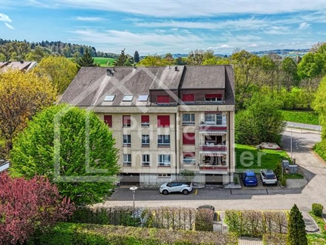 3.5 Zimmer Wohnung in guter Lage in Givisiez