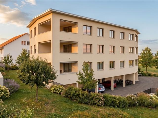 3,5 Zimmer Wohnung in einer kleinen Wohnanlage mit 6 Wohnungen