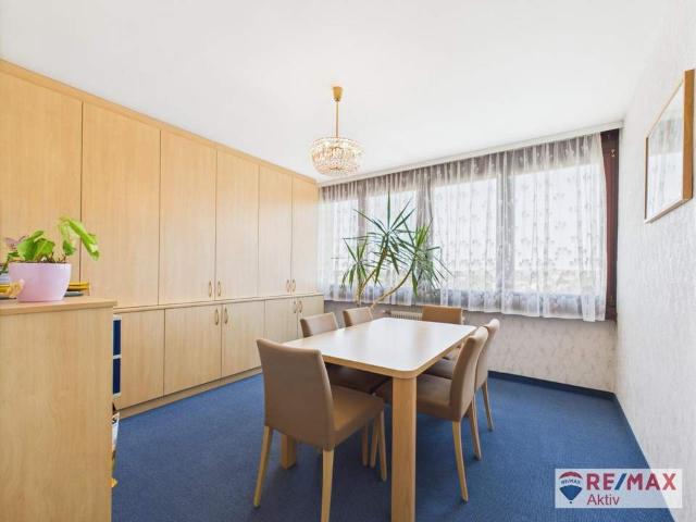 3,5 Zimmer Wohnung mit Potential im 6. Stock mit Aufzug