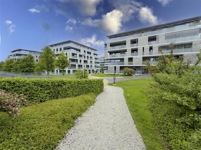 3,5 Zimmer Wohnung mit prächtiger Veranda – Bulle