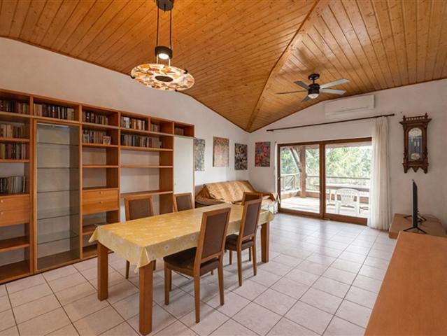 3,5 Zimmer Wohnung mit Terrasse und offenem Blick in Vacallo