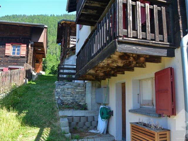3,5 Zimmer Wohnung von 80 m2 auf 2 Ebenen, Blick auf die Alpen