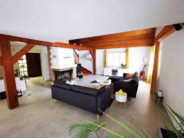 3.5 Zimmer, 140 m², EG
