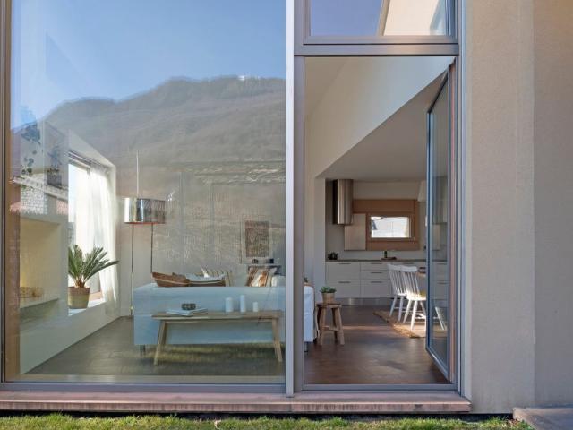 3.5 Zimmer, 140 m², 1. Stock