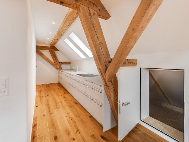 3.5 Zimmer, 140 m², 2. Stock