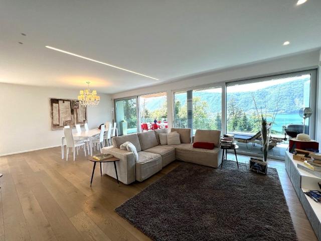3.5 Zimmer, 147 m², 1. Stock