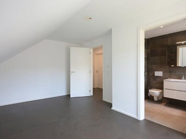 3.5 Zimmer, 148 m², 2. Stock