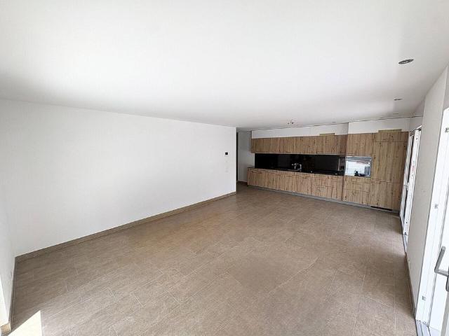 3.5 Zimmer, 156 m², 1. Stock