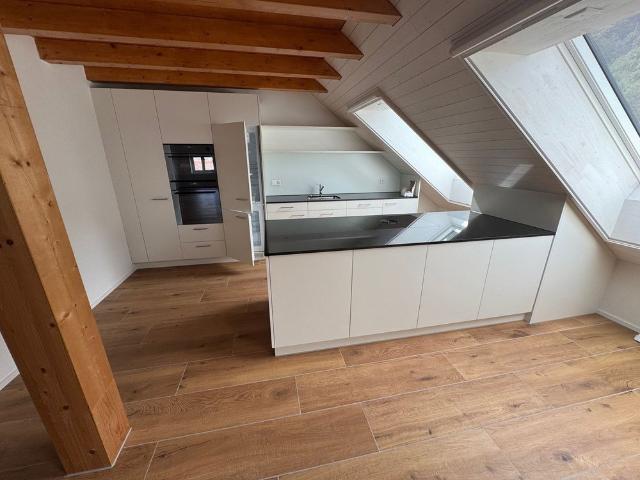 3.5 Zimmer, 163 m², 2. Stock