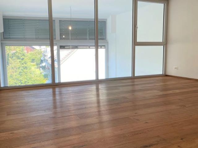 3.5 Zimmer, 165 m², EG