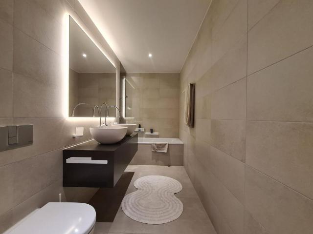 3.5 Zimmer, 177 m², 2. Stock