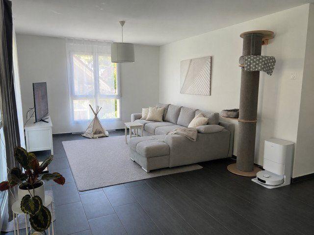 3.5 Zimmer, 100 m², 1. Stock