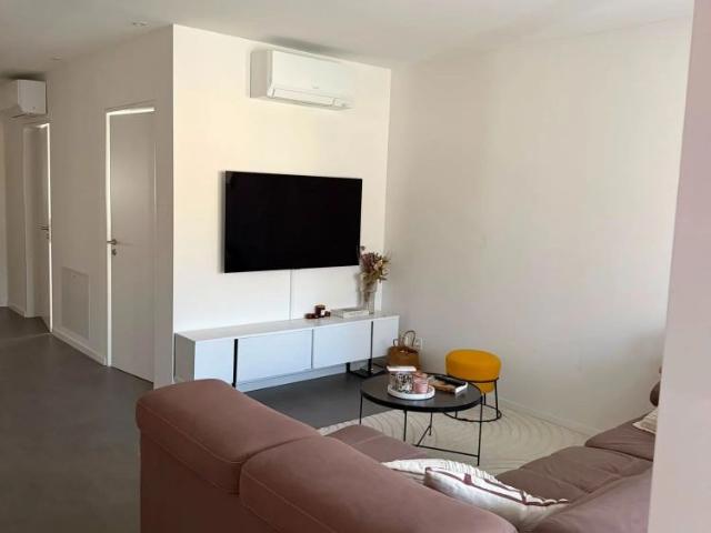 3.5 Zimmer, 100 m²