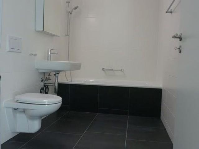 3.5 Zimmer, 107 m², EG
