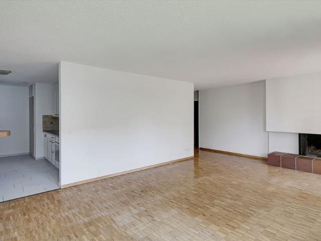 3.5 Zimmer, 107 m², EG