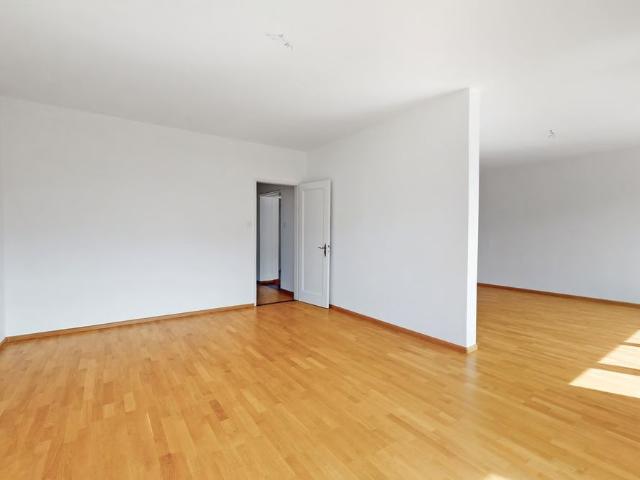 3.5 Zimmer, 107 m², 2. Stock