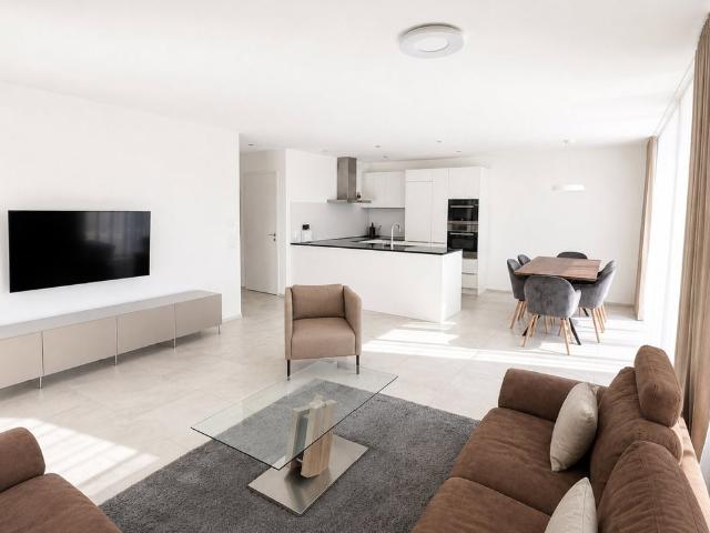 3.5 Zimmer, 104 m², EG